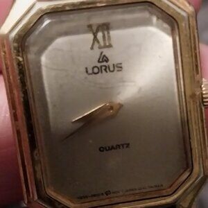●Vintage Quartz Lorus Watch●